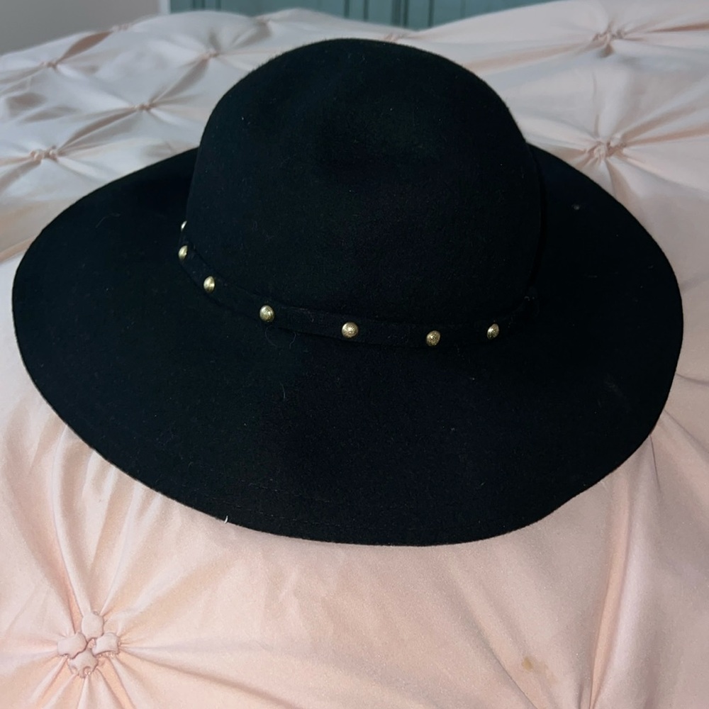 San Diego Hat Co. Black hat with gold studs